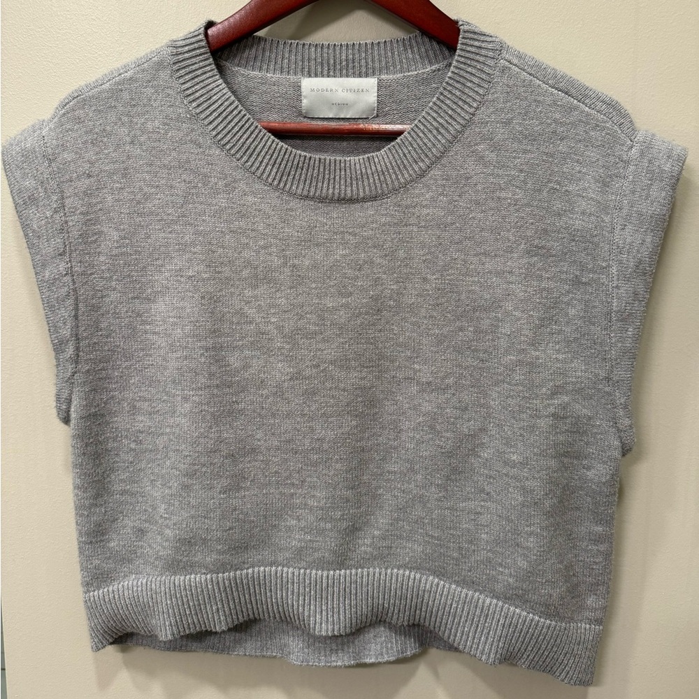 Cropped sweater top